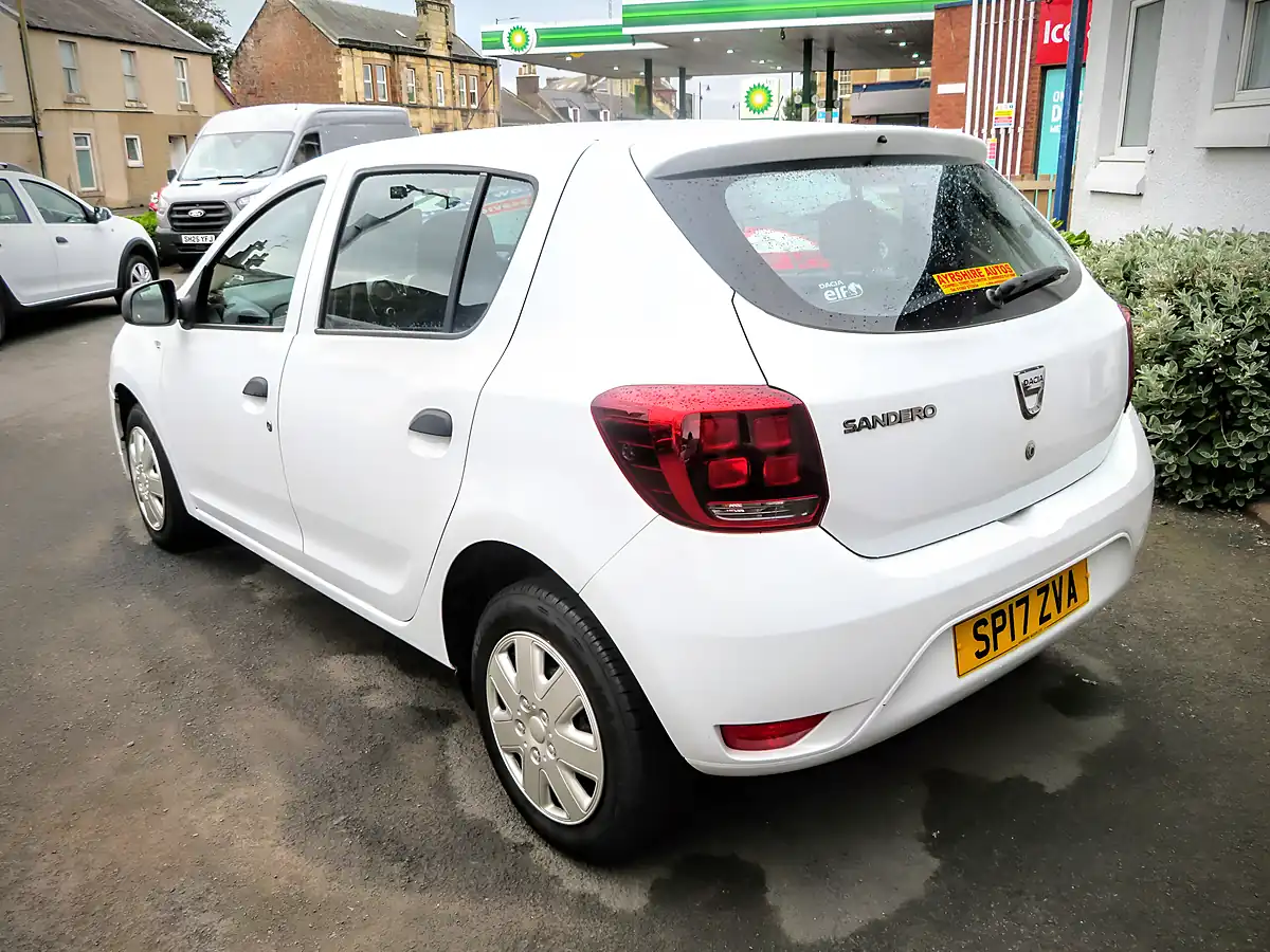 Used 2017 Dacia Sandero Ambience White - Interior and Exterior details 5