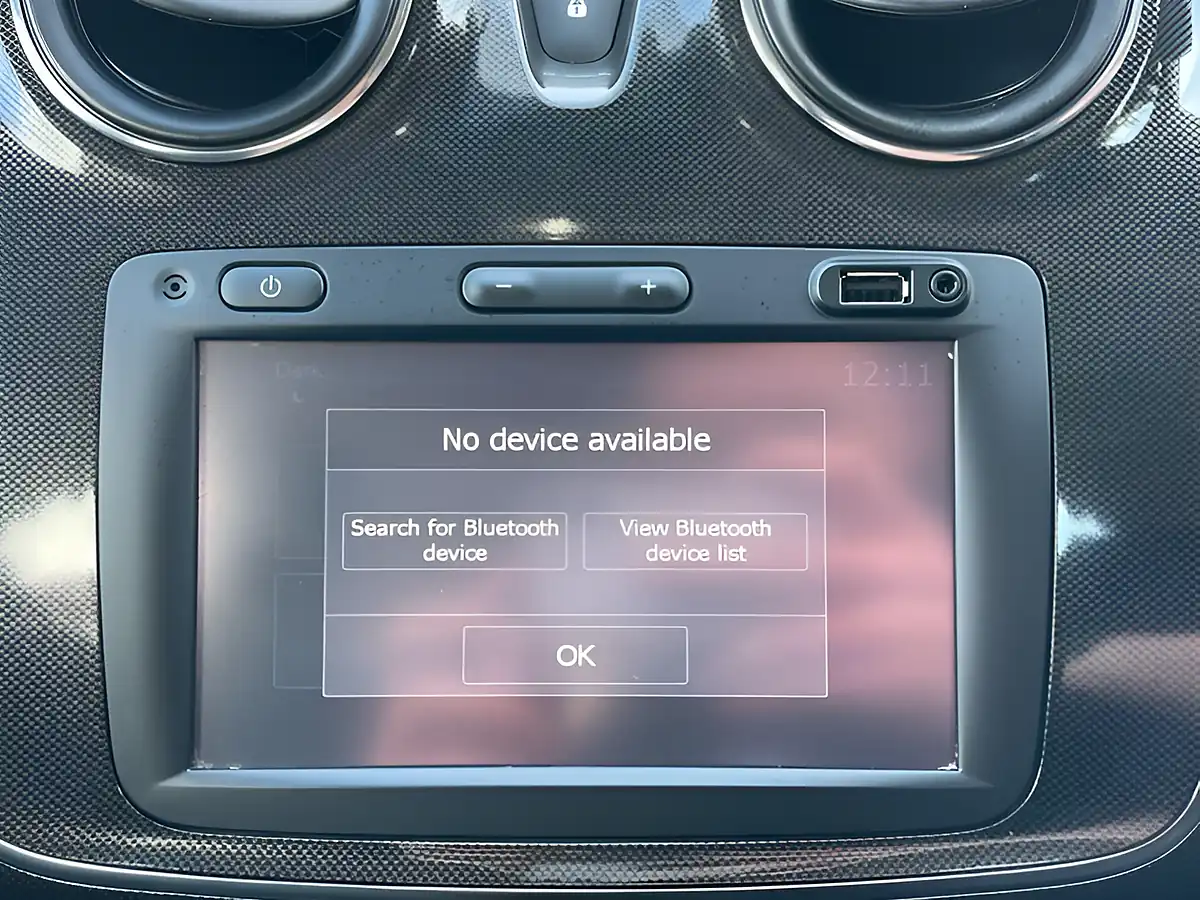 Used 2017 Dacia Sandero Laureate Grey - Interior and Exterior details 17