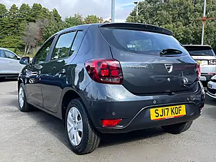 Used 2017 Dacia Sandero Laureate Grey - Interior and Exterior details 6