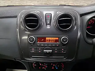 Used 2017 Dacia Sandero Stepway Ambiance Azurite Blue - Interior and Exterior details 11