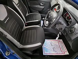 Used 2017 Dacia Sandero Stepway Ambiance Azurite Blue - Interior and Exterior details 12