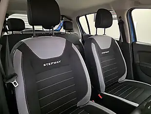 Used 2017 Dacia Sandero Stepway Ambiance Azurite Blue - Interior and Exterior details 13