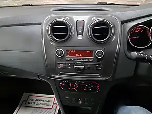 Used 2017 Dacia Sandero Stepway Ambiance Azurite Blue - Interior and Exterior details 9