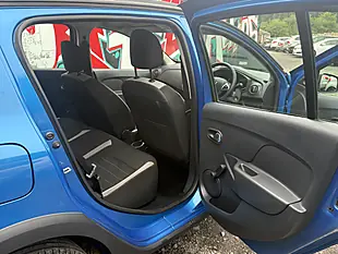 Used 2017 Dacia Sandero Stepway Ambiance Blue - Interior and Exterior details 10
