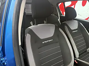 Used 2017 Dacia Sandero Stepway Ambiance Blue - Interior and Exterior details 15
