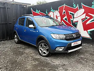 Used 2017 Dacia Sandero Stepway Ambiance Blue - Interior and Exterior details 2