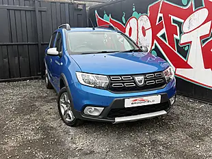 Used 2017 Dacia Sandero Stepway Ambiance Blue - Interior and Exterior details 3
