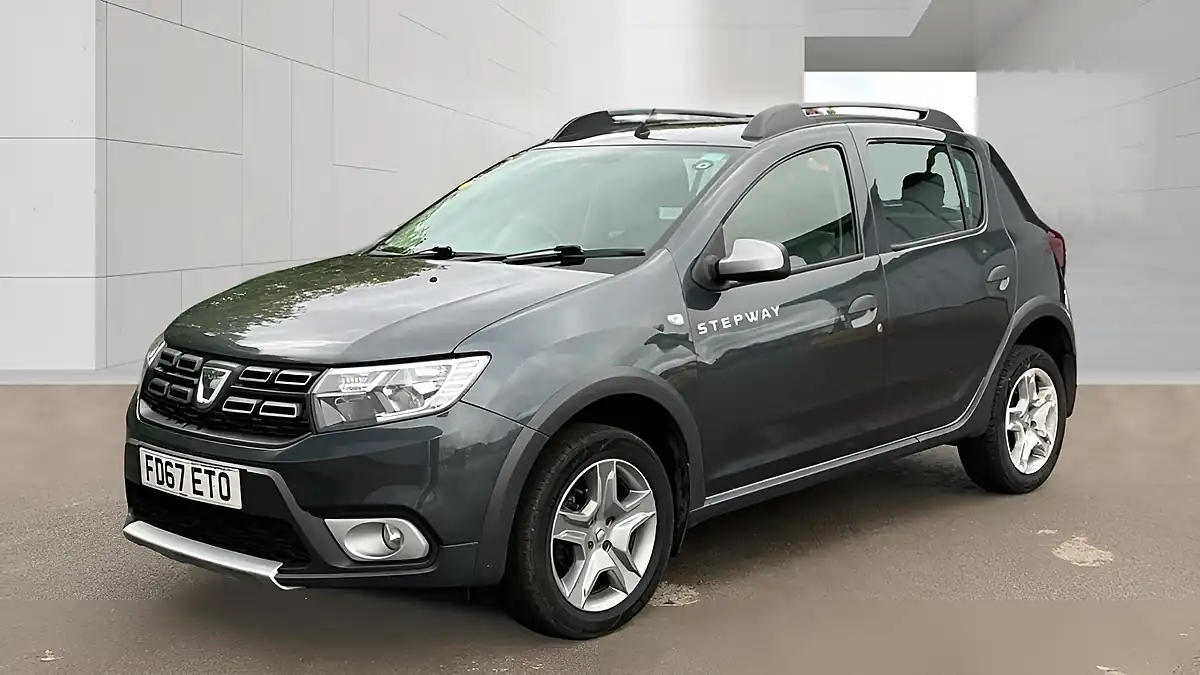 Used 2017 Dacia Sandero Stepway Ambiance Grey - Interior and Exterior details 2