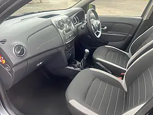 Used 2017 Dacia Sandero Stepway Ambiance Grey - Interior and Exterior details 16