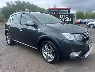 Used 2017 Dacia Sandero Stepway Ambiance Grey - Interior and Exterior details 2