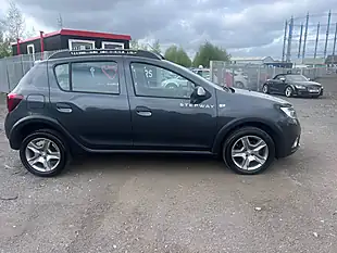 Used 2017 Dacia Sandero Stepway Ambiance Grey - Interior and Exterior details 3