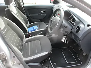 Used 2017 Dacia Sandero Stepway Ambiance Silver - Interior and Exterior details 15