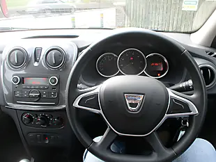 Used 2017 Dacia Sandero Stepway Ambiance Silver - Interior and Exterior details 17