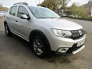 Used 2017 Dacia Sandero Stepway Ambiance Silver - Interior and Exterior details 3