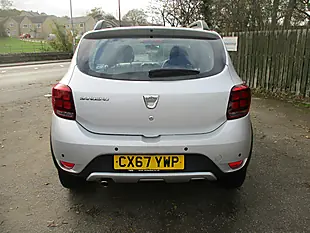 Used 2017 Dacia Sandero Stepway Ambiance Silver - Interior and Exterior details 7