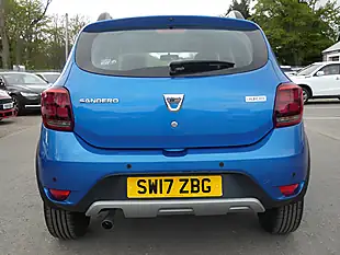 Used 2017 Dacia Sandero Stepway Laureate Azurite Blue - Interior and Exterior details 5