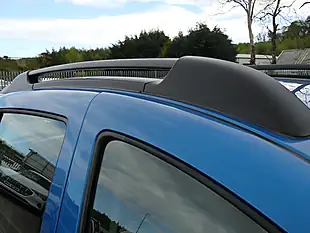 Used 2017 Dacia Sandero Stepway Laureate Azurite Blue - Interior and Exterior details 9