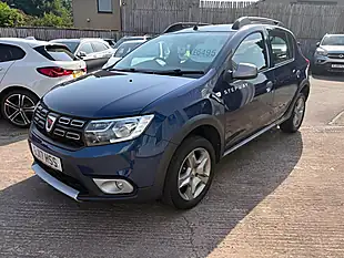 Used 2017 Dacia Sandero Stepway Laureate Blue - Interior and Exterior details 4