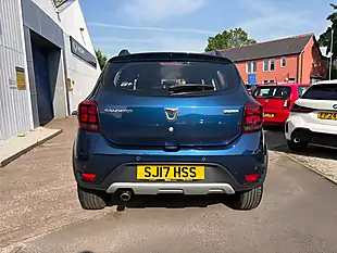 Used 2017 Dacia Sandero Stepway Laureate Blue - Interior and Exterior details 7