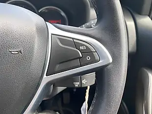 Used 2017 Dacia Sandero Stepway Laureate Blue - Interior and Exterior details 16