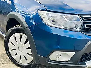 Used 2017 Dacia Sandero Stepway Laureate Blue - Interior and Exterior details 4