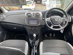 Used 2017 Dacia Sandero Stepway Laureate Blue - Interior and Exterior details 5