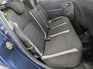 Used 2017 Dacia Sandero Stepway Laureate Cosmos Blue - Interior and Exterior details 12