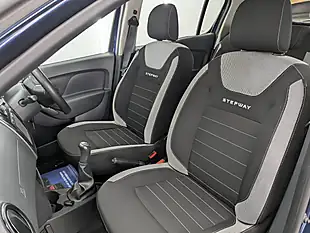 Used 2017 Dacia Sandero Stepway Laureate Cosmos Blue - Interior and Exterior details 13