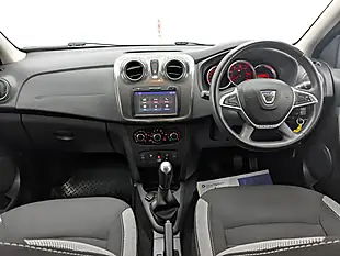 Used 2017 Dacia Sandero Stepway Laureate Cosmos Blue - Interior and Exterior details 16