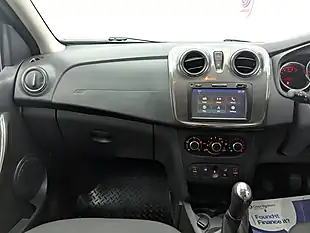 Used 2017 Dacia Sandero Stepway Laureate Cosmos Blue - Interior and Exterior details 18