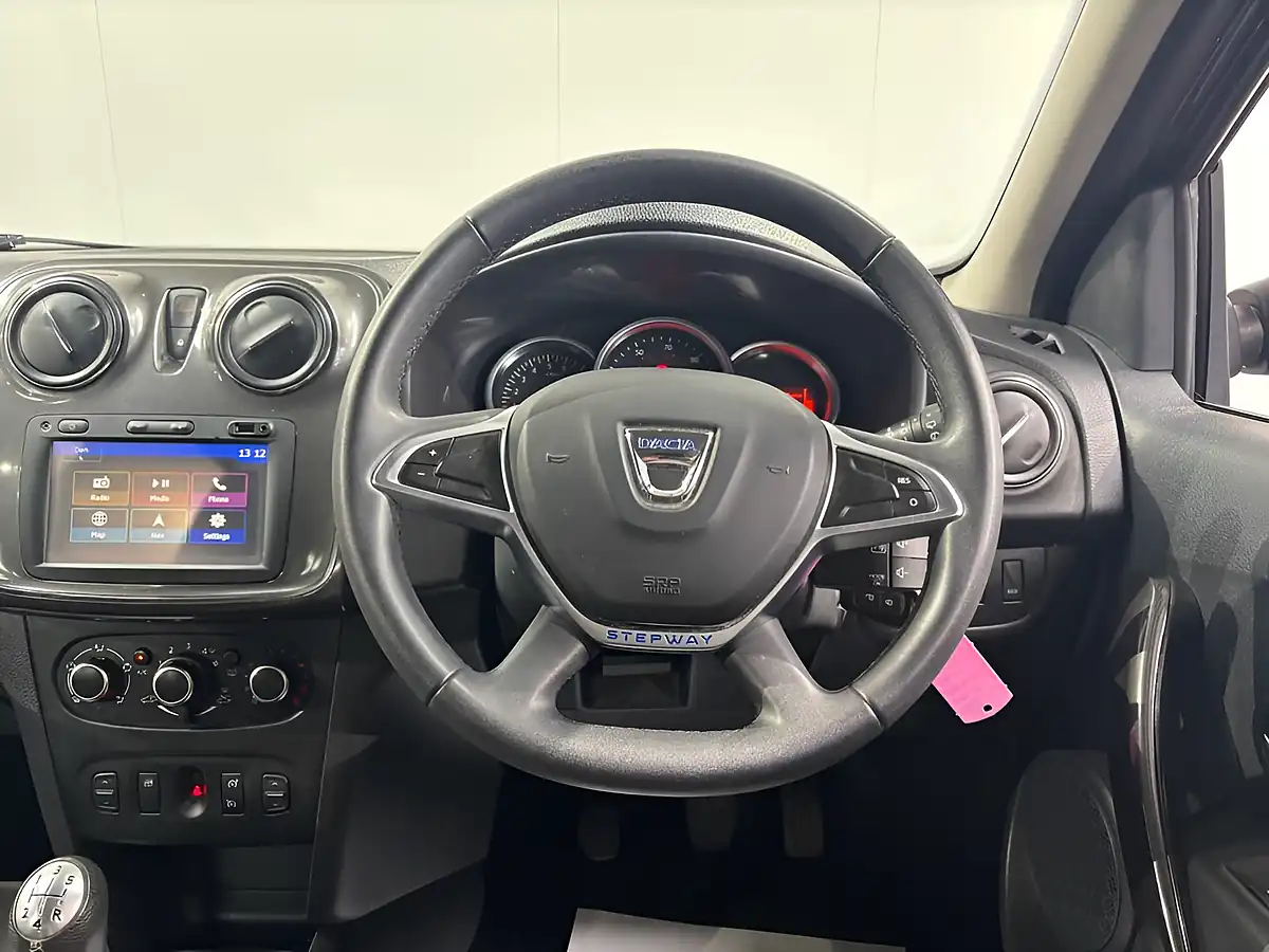 Used 2017 Dacia Sandero Stepway Laureate Grey - Interior and Exterior details 13
