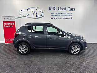 Used 2017 Dacia Sandero Stepway Laureate Grey - Interior and Exterior details 3