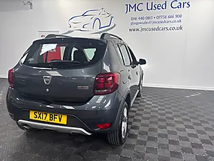 Used 2017 Dacia Sandero Stepway Laureate Grey - Interior and Exterior details 8