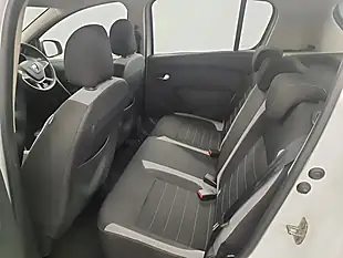 Used 2017 Dacia Sandero Stepway Laureate White - Interior and Exterior details 10