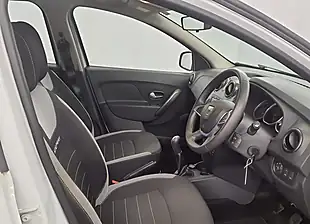 Used 2017 Dacia Sandero Stepway Laureate White - Interior and Exterior details 2