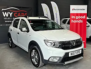 Used 2017 Dacia Sandero Stepway Laureate White - Interior and Exterior details 2