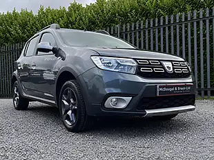 Used 2017 Dacia Sandero Stepway Se Summit Grey - Interior and Exterior details 13
