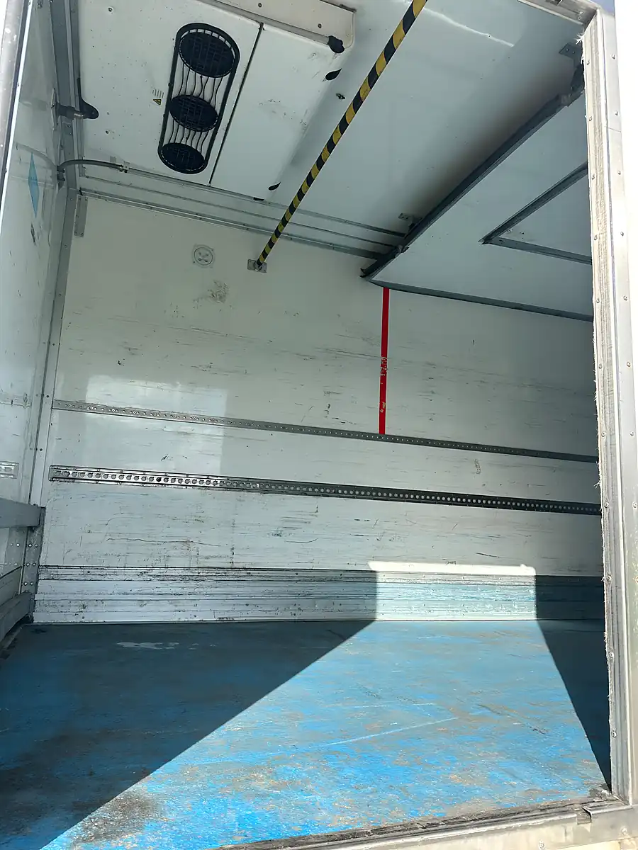 Used 2017 Daf Lf - Interior and Exterior details 10