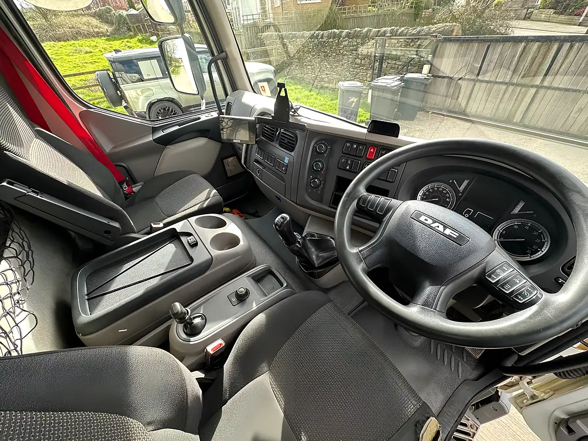Used 2017 Daf Lf - Interior and Exterior details 11