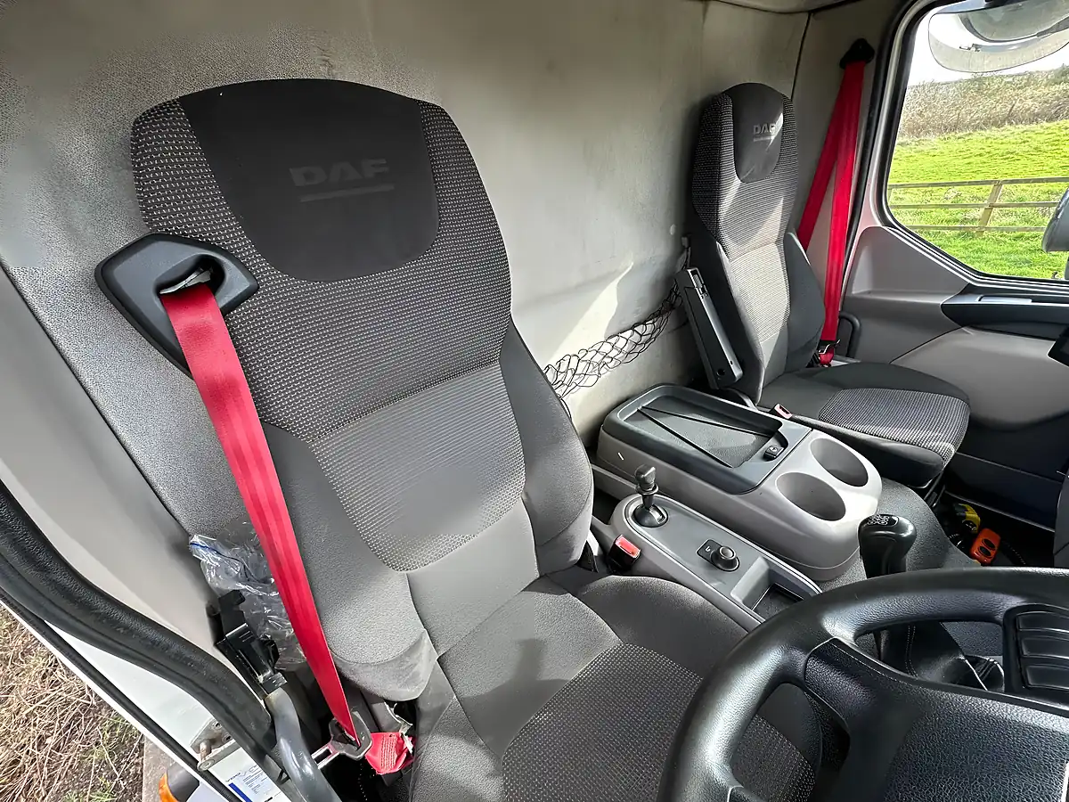 Used 2017 Daf Lf - Interior and Exterior details 12