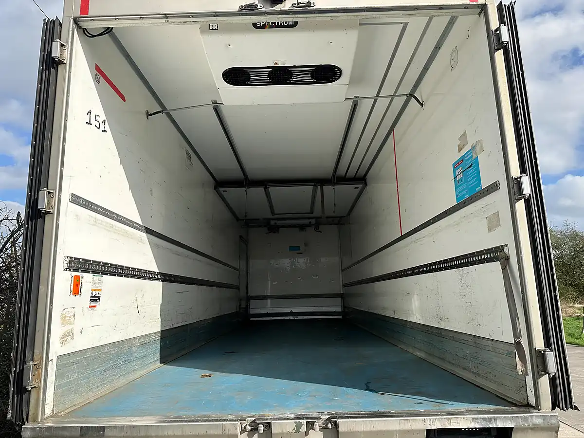 Used 2017 Daf Lf - Interior and Exterior details 9