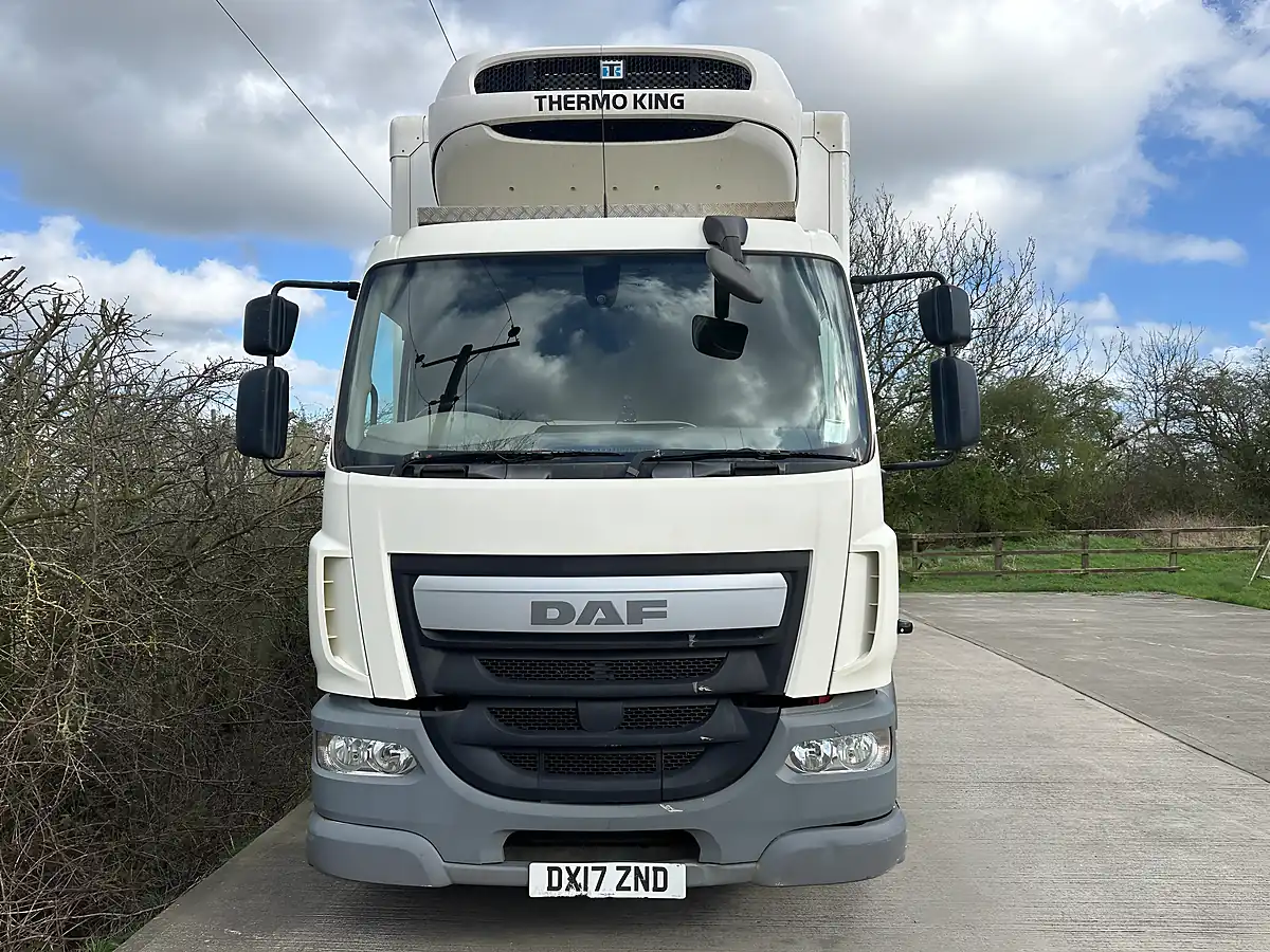 Used 2017 Daf Lf - Interior and Exterior details 2