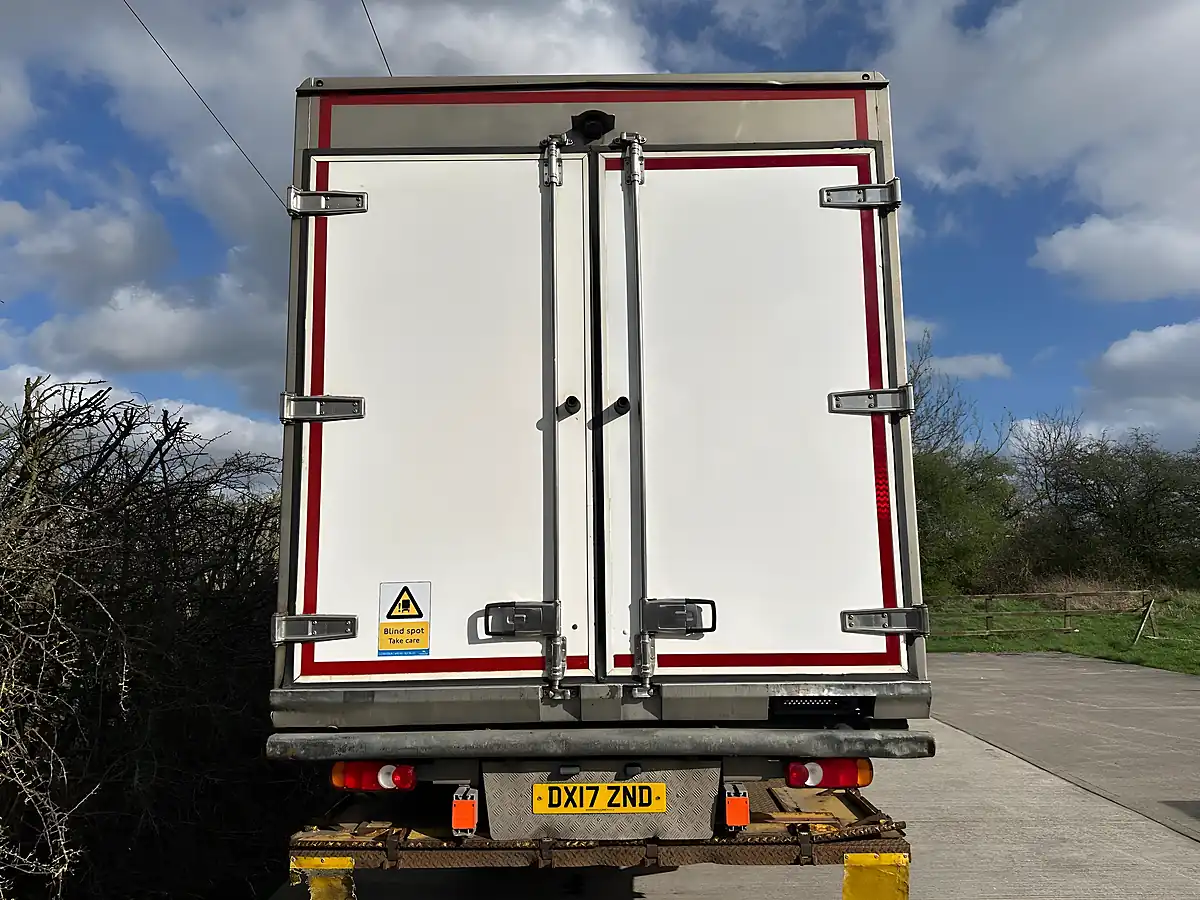 Used 2017 Daf Lf - Interior and Exterior details 5