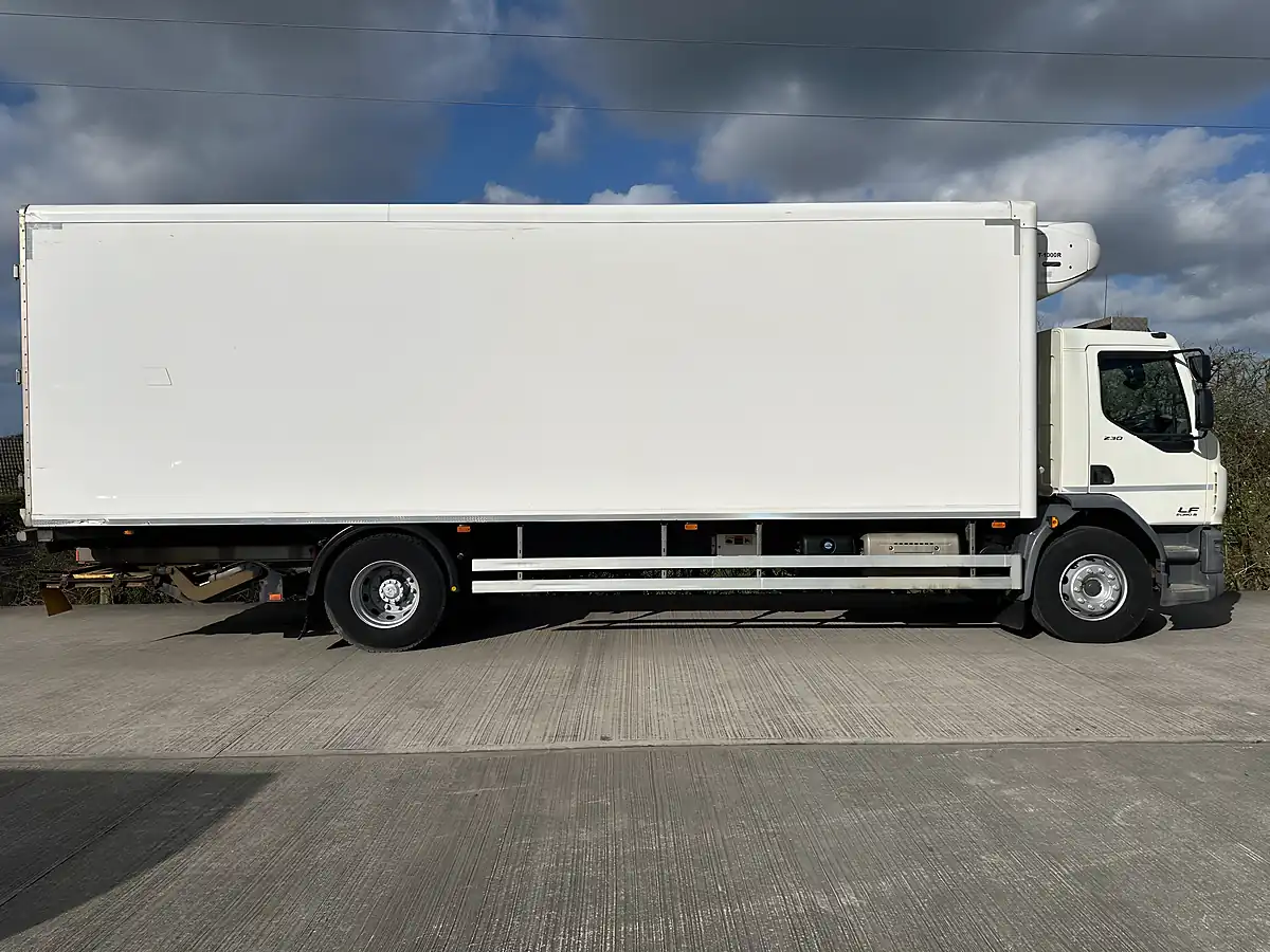 Used 2017 Daf Lf - Interior and Exterior details 7