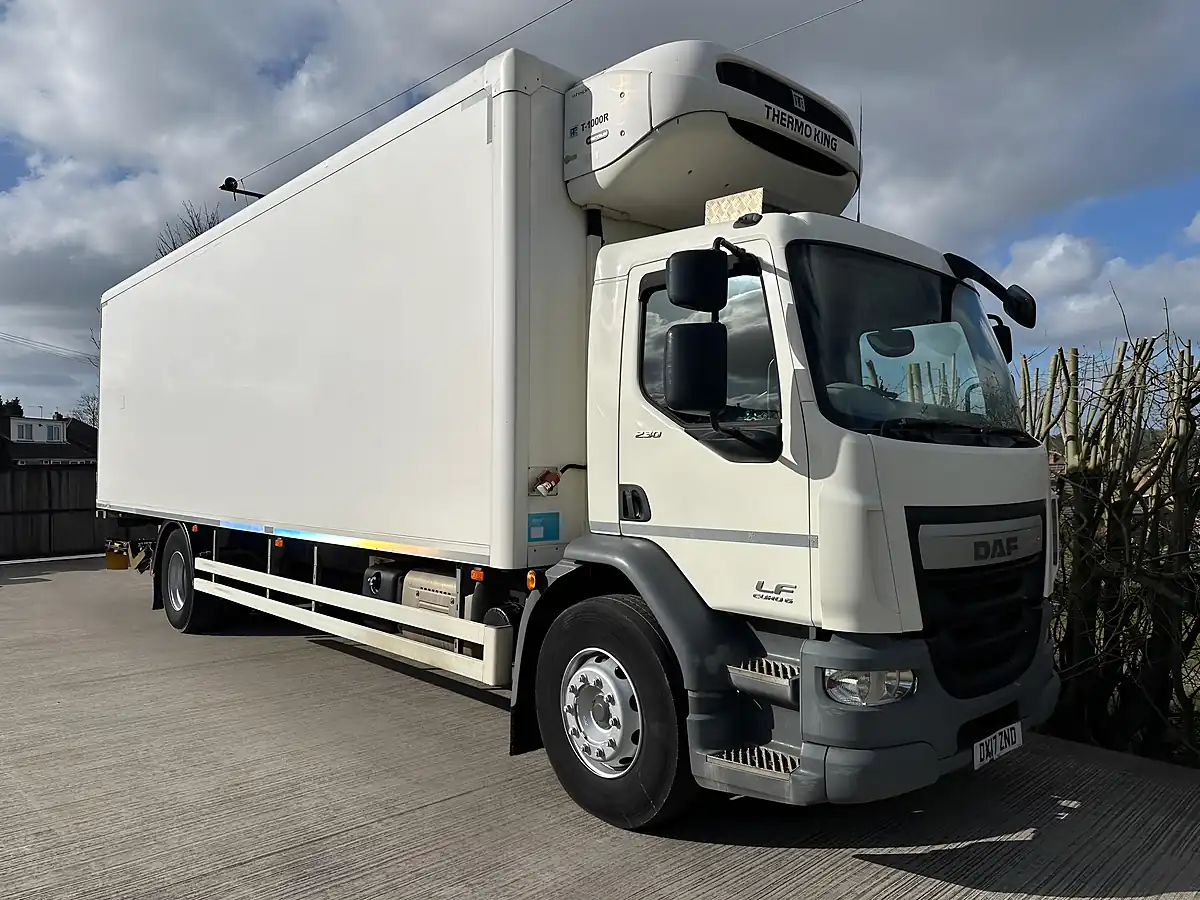 Used 2017 Daf Lf - Interior and Exterior details 8