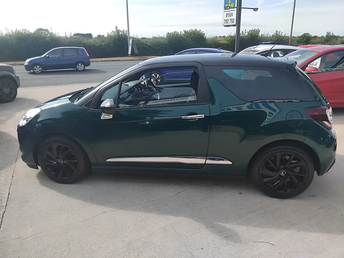 Used 2017 DS Automobiles DS 3 a Rare Green - Interior and Exterior details 5