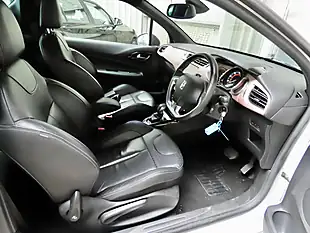 Used 2017 DS Automobiles DS 3 Cabrio Givenchy Le Makeup White - Interior and Exterior details 7