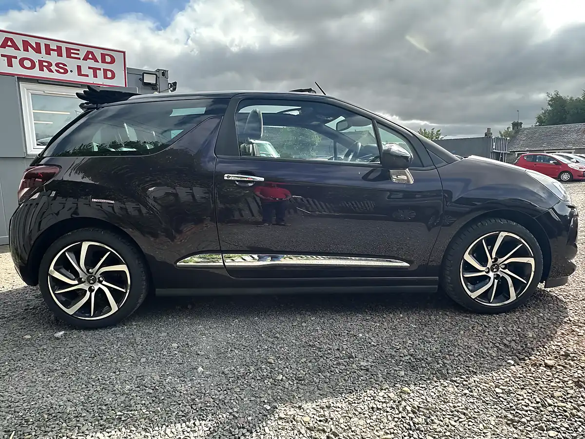 Used 2017 DS Automobiles DS 3 Cabrio Prestige Purple - Interior and Exterior details 13