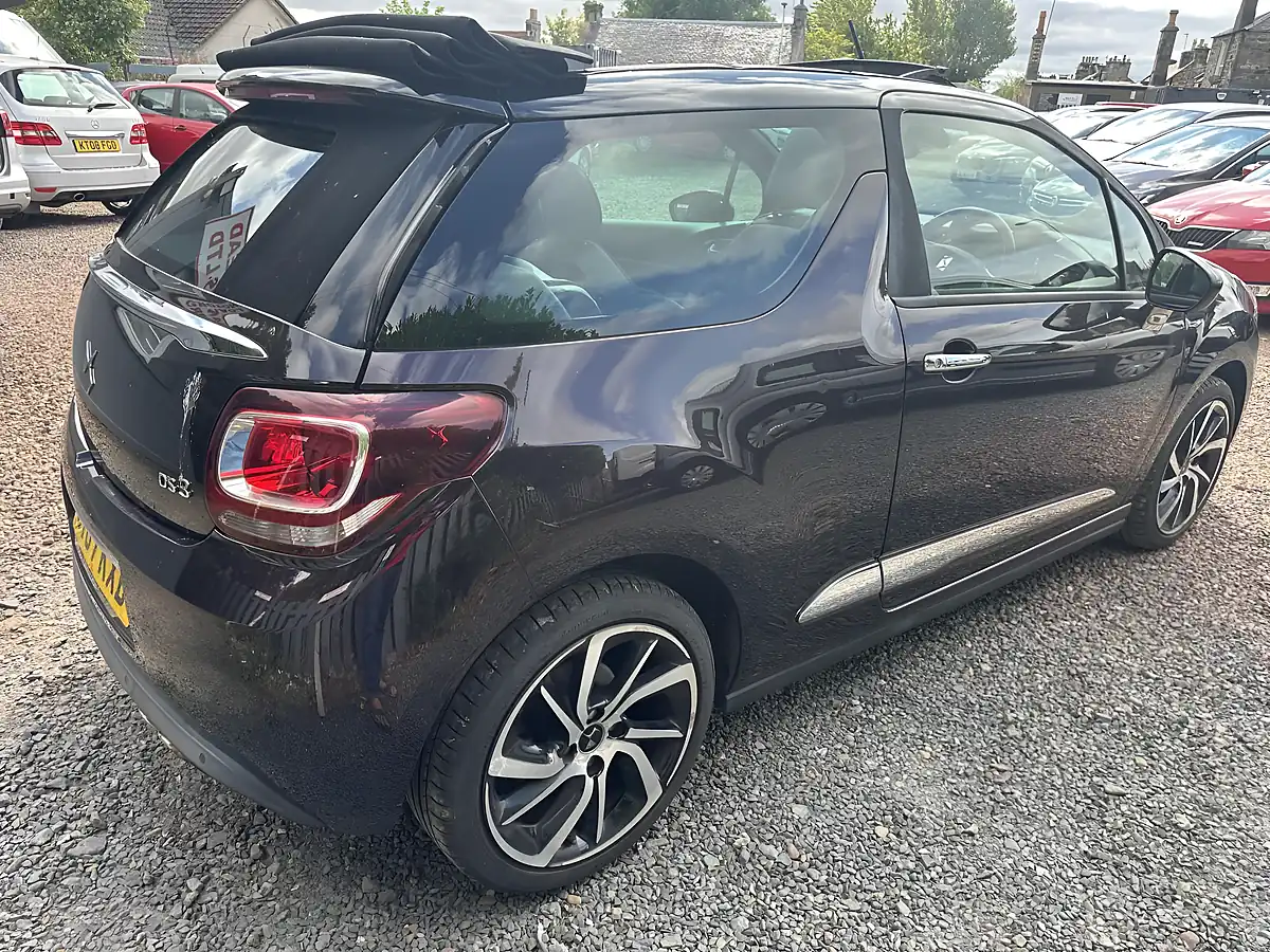 Used 2017 DS Automobiles DS 3 Cabrio Prestige Purple - Interior and Exterior details 14