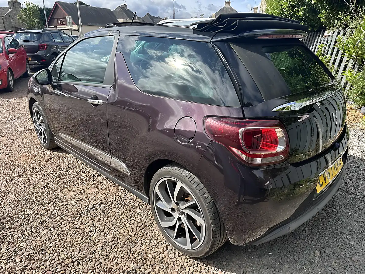 Used 2017 DS Automobiles DS 3 Cabrio Prestige Purple - Interior and Exterior details 9
